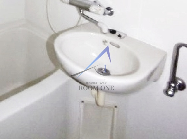 ダイヤモンドレジデンス松が谷の洗面所|洗面台です。