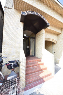 【エントランス】 | シャトードフェニックス