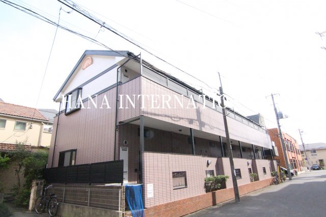 スタジオーネ参番館の外観