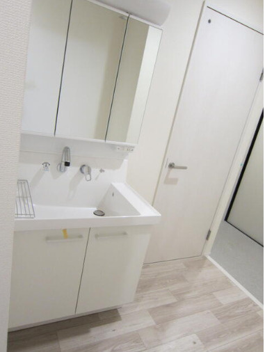 中野区大和町１丁目のアパートの洗面所