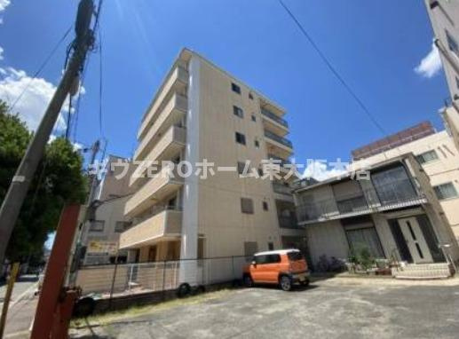 ラカーサ今里の外観