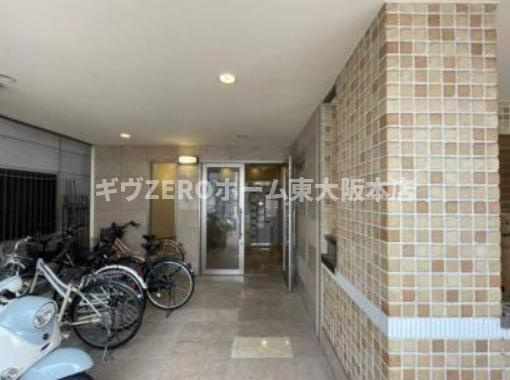 ラカーサ今里のロビー