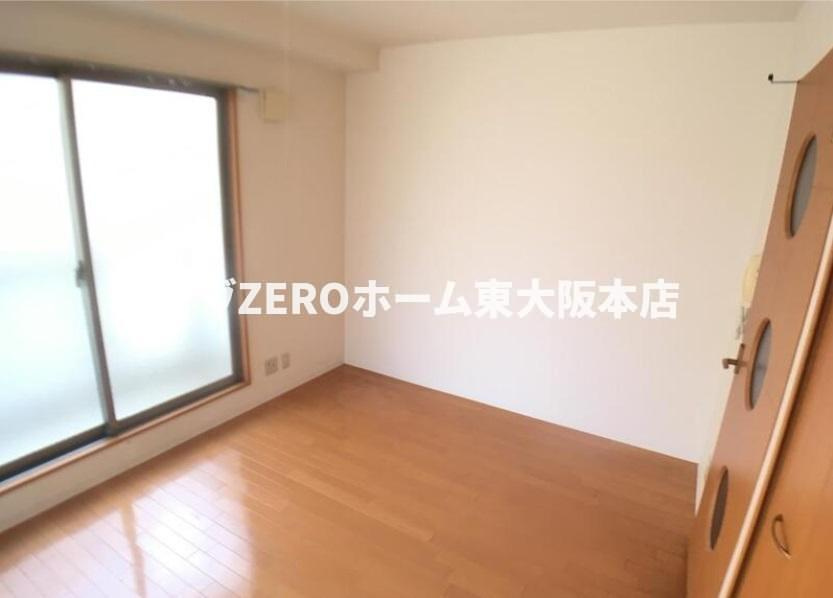 ラカーサ今里の居間・リビング