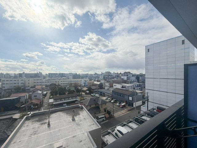 S-RESIDENCE六番町のエントランス|ゆとりのあるエントランスです