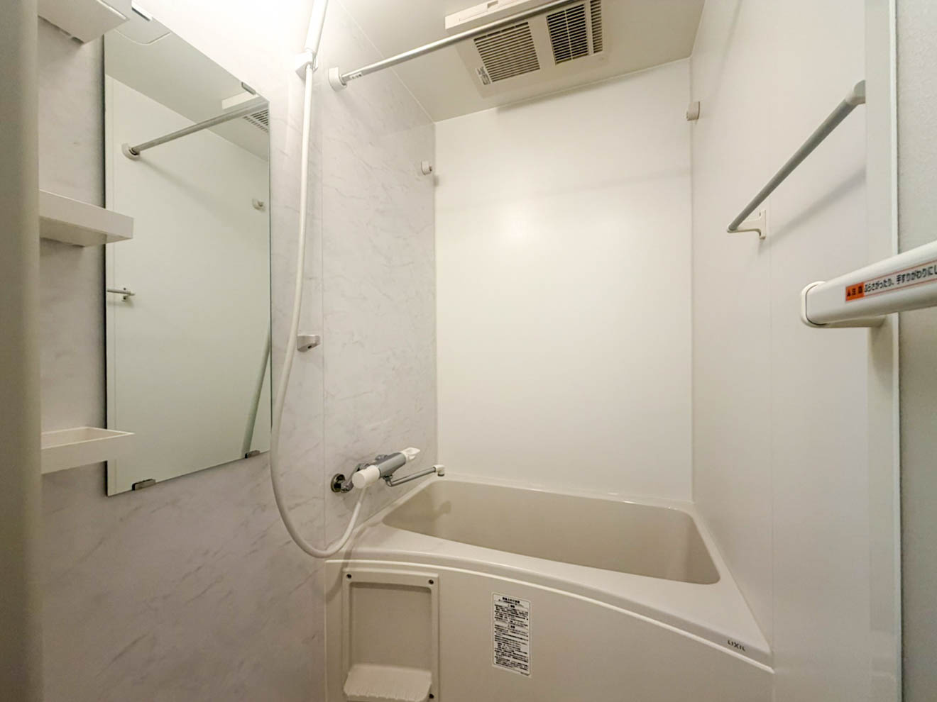 S-RESIDENCE六番町の洗面所|脱衣スペースもあります