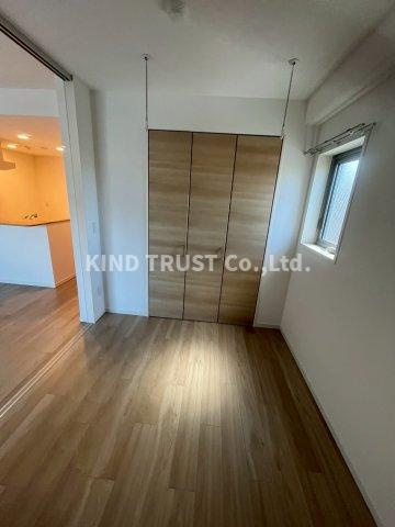 フラットレモンの居間・リビング|ゆったりとした居間です