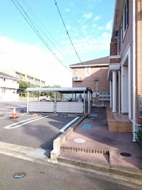 サン・ジュネスＢ　　刈谷市近郊の賃貸はクラスホーム刈谷店のエントランス