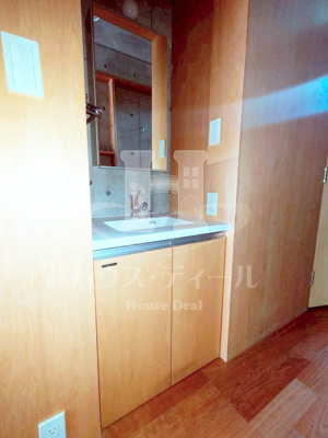 【洗面所】 | 蓮根マンション | 脱衣スペースもあります