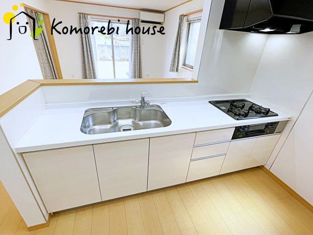 桶川市末広三丁目　中古一戸建てのキッチン|26.5.30　撮影済み