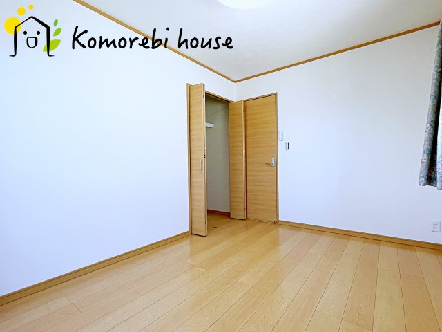 桶川市末広三丁目　中古一戸建ての洋室|26.5.30　撮影済み