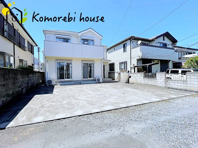 桶川市末広三丁目　中古一戸建ての駐車場|26.5.30　撮影済み