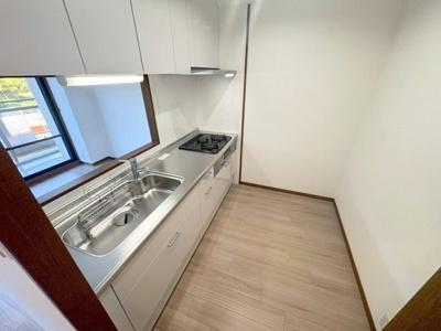 【キッチン】 | ヴィルヌーブ緑地公園