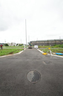 【前面道路含む現地写真】