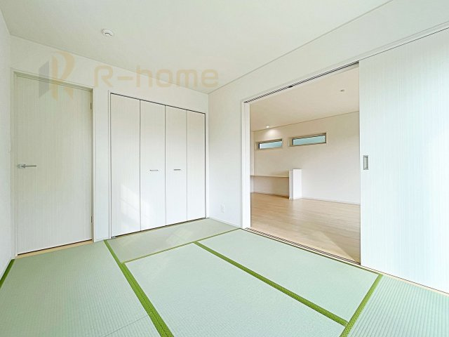 下妻市鬼怒　中古戸建て　2号棟の和室|フローリングより衝撃が少ない和室は、ご両親のお部屋やキッズスペース、客間としても活用頂けます。