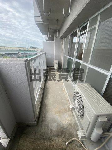 仲介手数料0円！！STビルのバルコニー