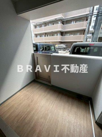 ES-Grande Minamimorimachi　BRAVI不動産のバルコニー|【ES-Grande Minamimorimachi】開放的で明るい空間を演出してくれるバルコニーです