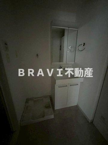 ES-Grande Minamimorimachi　BRAVI不動産の洗面所|【ES-Grande Minamimorimachi】脱衣スペースもあります