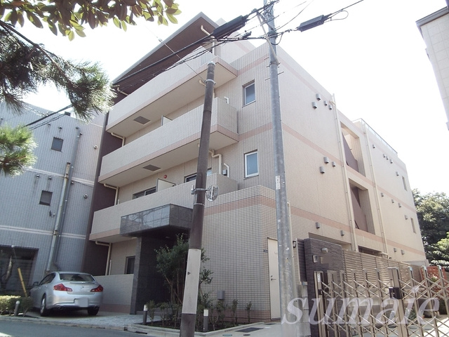 レジデンスサルバトーレの外観|閑静な住宅地に立地しています。