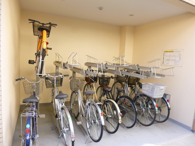 レジデンスサルバトーレの駐車場|駐輪場はこのようになっています