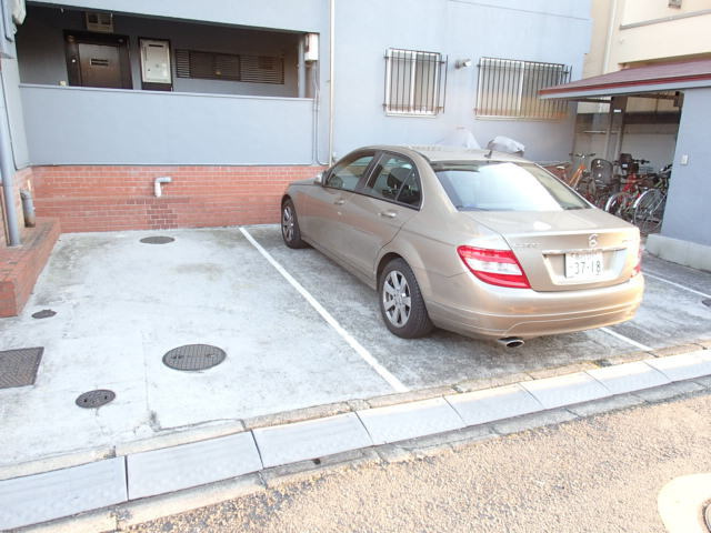 ＣＡＳＡ　ＭＩＡの駐車場