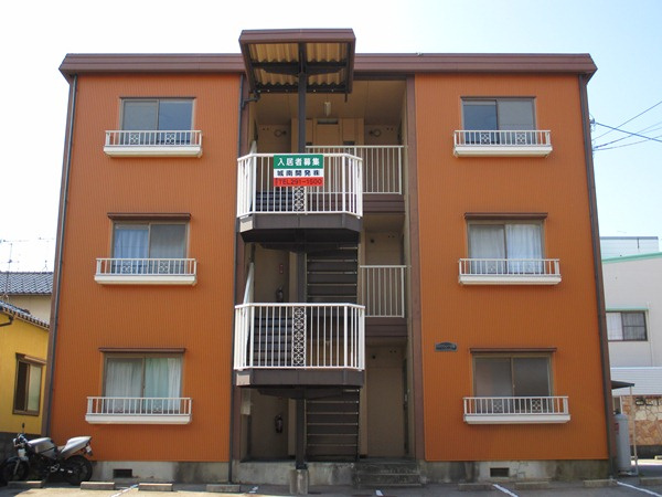 ヴァンベール西金沢