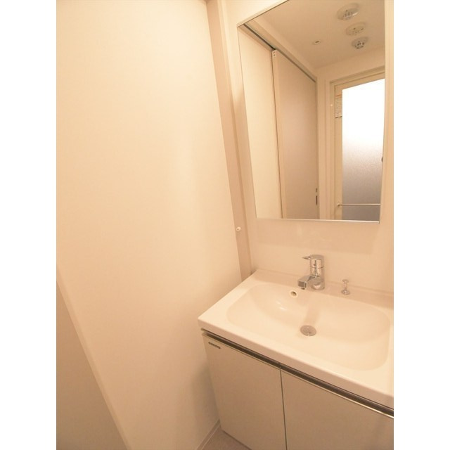 クオリタス日本橋浜町の洗面所|忙しい朝には欠かせない洗面所です