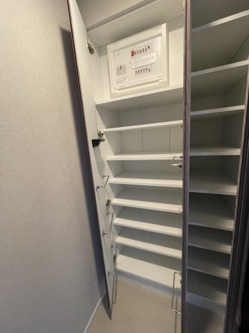 プラウドフラット亀戸の玄関|ゆったりとした玄関です