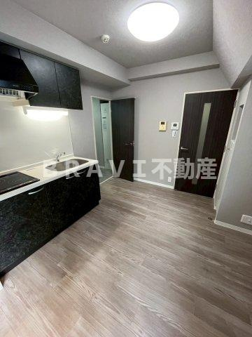 ES-Grande Minamimorimachi　BRAVI不動産の居間・リビング|【ES-Grande Minamimorimachi】おしゃれなリビングです