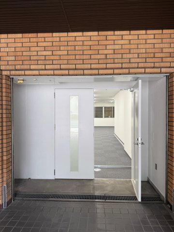 宮井ビル【　1階路面店　】