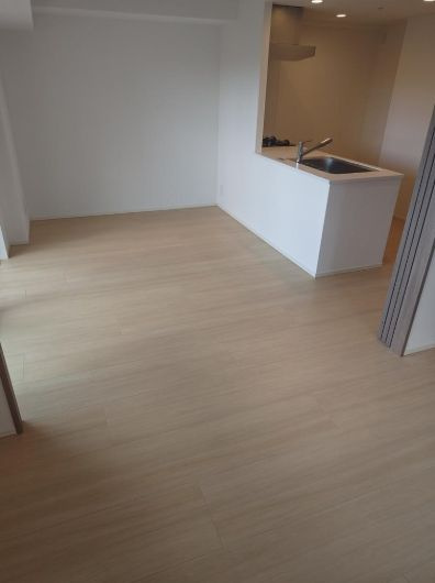 仲介手数料無料　プレシス所沢元町の居間・リビング