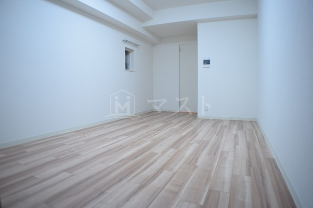 セイル淀屋橋の居間・リビング