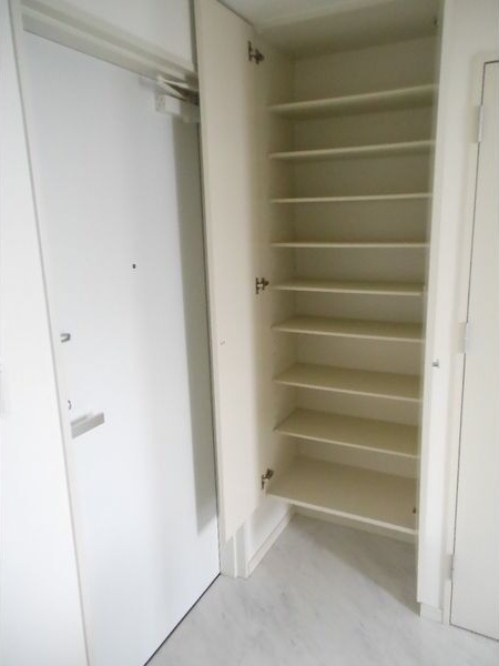 KDXレジデンス東桜Iの玄関