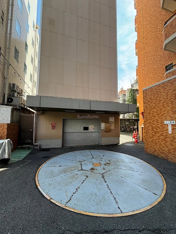 ライオンズマンション日本橋の駐車場|駐車場です