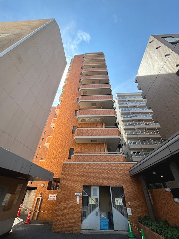 ライオンズマンション日本橋の外観|外観は落ち着いています