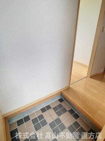 スクーデリア2007　A棟の玄関