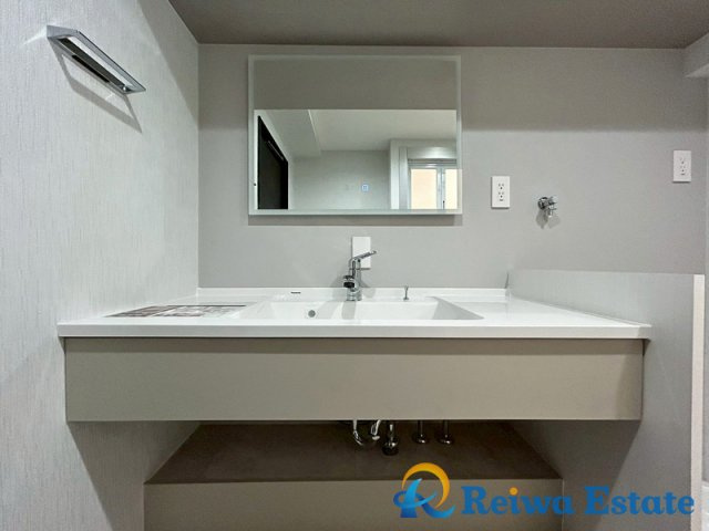 第一ハイツ茅ヶ崎の独立洗面台