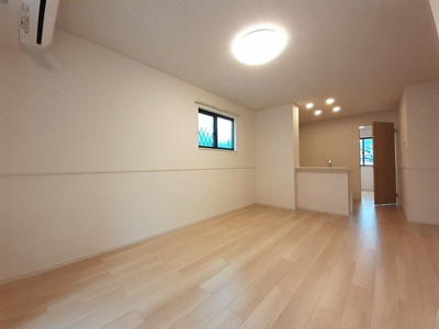 【居間・リビング】 | ポルト　ボヌール | ゆったり過ごせるリビングです