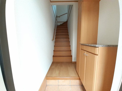 【玄関】 | エーデルⅡ | 明るい玄関です