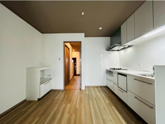 【居間・リビング】 | 右京区常盤一ノ井町