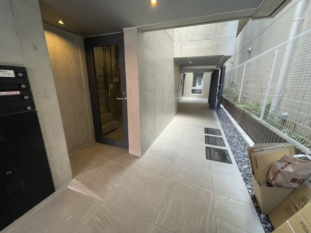 【エントランス】