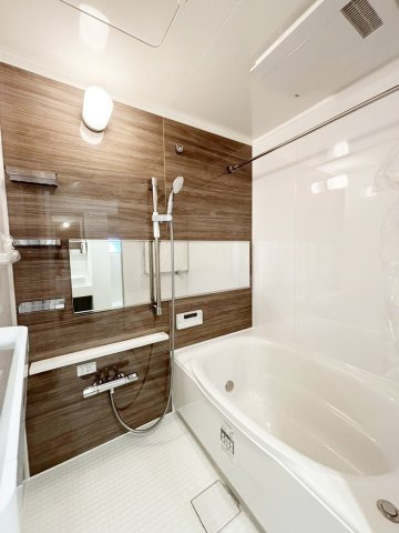 グランドハイツ甲陽園の浴室