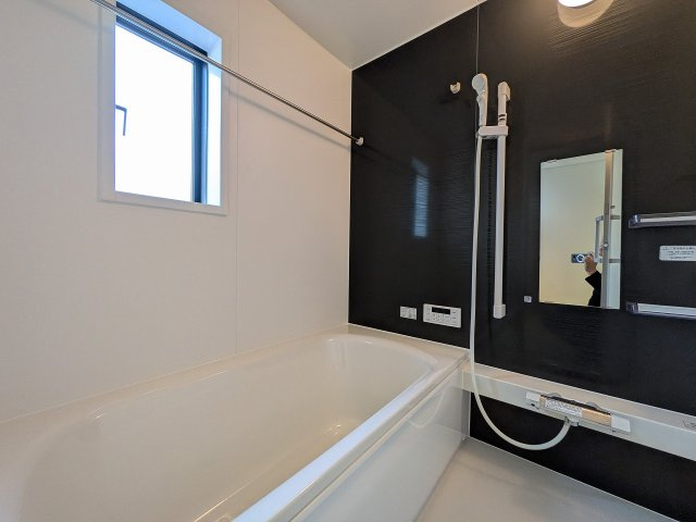 八王子市　川口町　新築一戸建て　８６期の浴室|～のびのびくつろげるバスルーム　１日の締めくくりに癒やしのバスタイムを～