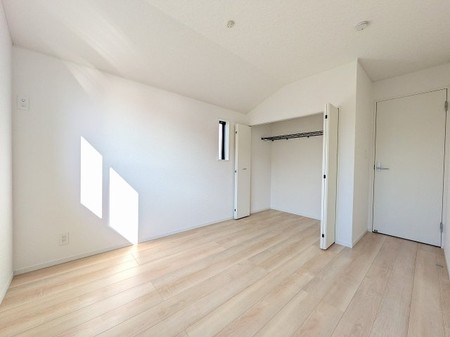 八王子市　川口町　新築一戸建て　８６期の収納|～収納力の高いクローゼット完備～