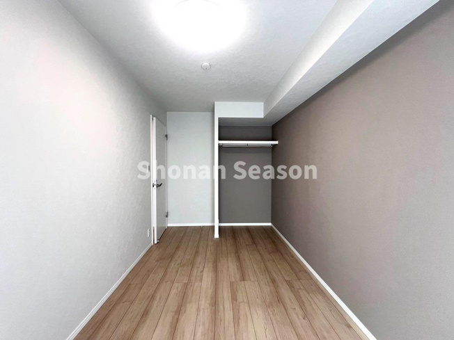 【洋室】 | フローリング・クロスも交換済みでピカピカです☆