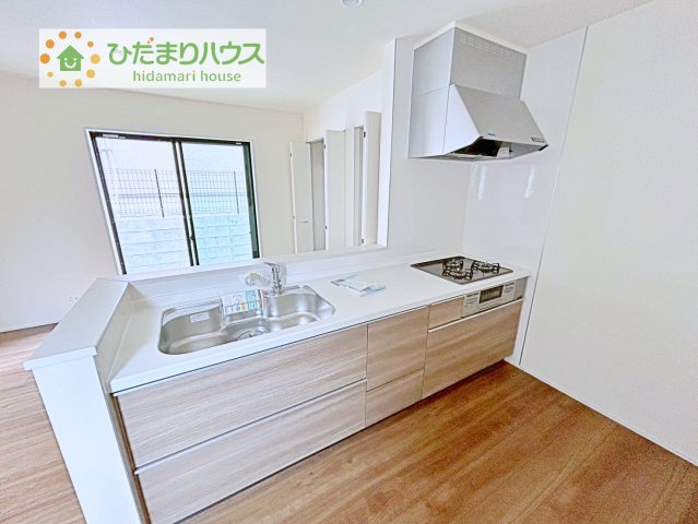 【キッチン】 | 我孫子市並木６丁目　新築戸建　A号棟 | 料理をしながらでも、ご家族との会話を楽しめる対面式キッチン♪