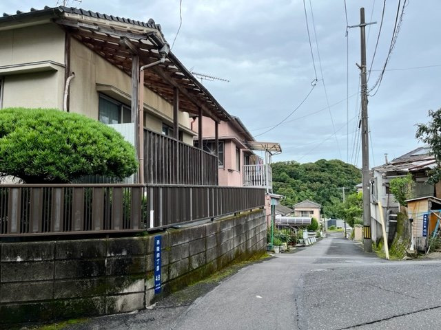 鹿児島市西陵４丁目の中古一戸建の前面道路含む現地写真|前面道路含む現地写真です