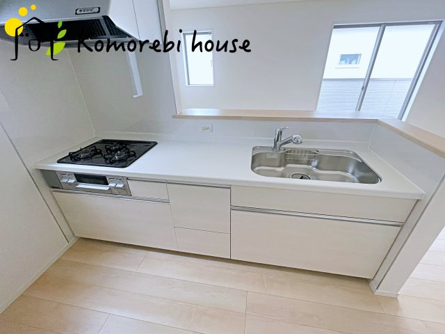 さいたま市大宮区三橋　第25　新築一戸建て　クレイドルガーデン　03のキッチン