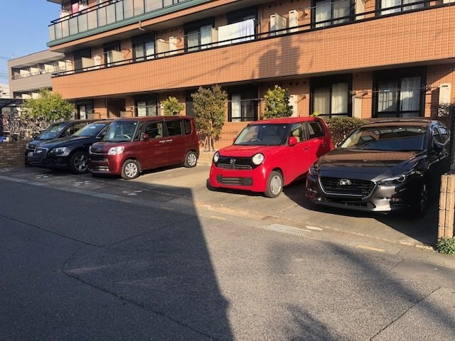 ループ東川口の駐車場