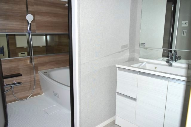 東大和市桜が丘４丁目の中古マンションの独立洗面台
