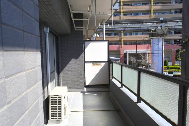 東大和市桜が丘４丁目の中古マンションのバルコニー